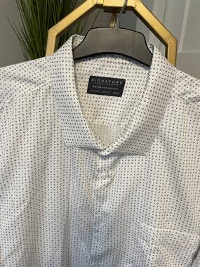 Big & Tall Signature Carrington Men’s Dress Shirt, 5XLT